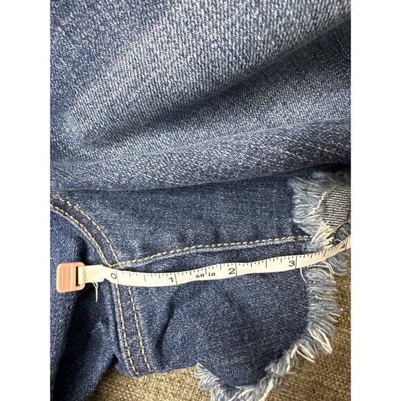 Time And Tru Womens High Rise Distressed Denim Shorts Size 14 With Frayed Hem - Picture 7 of 7